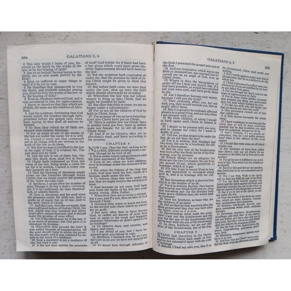 Holy Bible Gideons HC 1975 edition Blue Hard Cover New & Old Testament - Picture 10 of 14